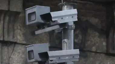 Decisão judicial expõe corte de verbas e obriga governo Lula reativar radares em 45 mil km.