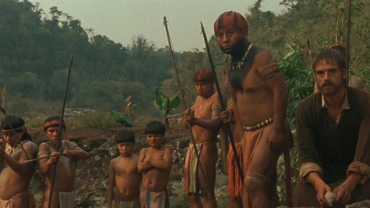 Cena de &#8220;A Missão&#8221;, filme dos anos 80 sobre uma época em que os jesuítas se empenhavam com força na evangelização dos indígenas.