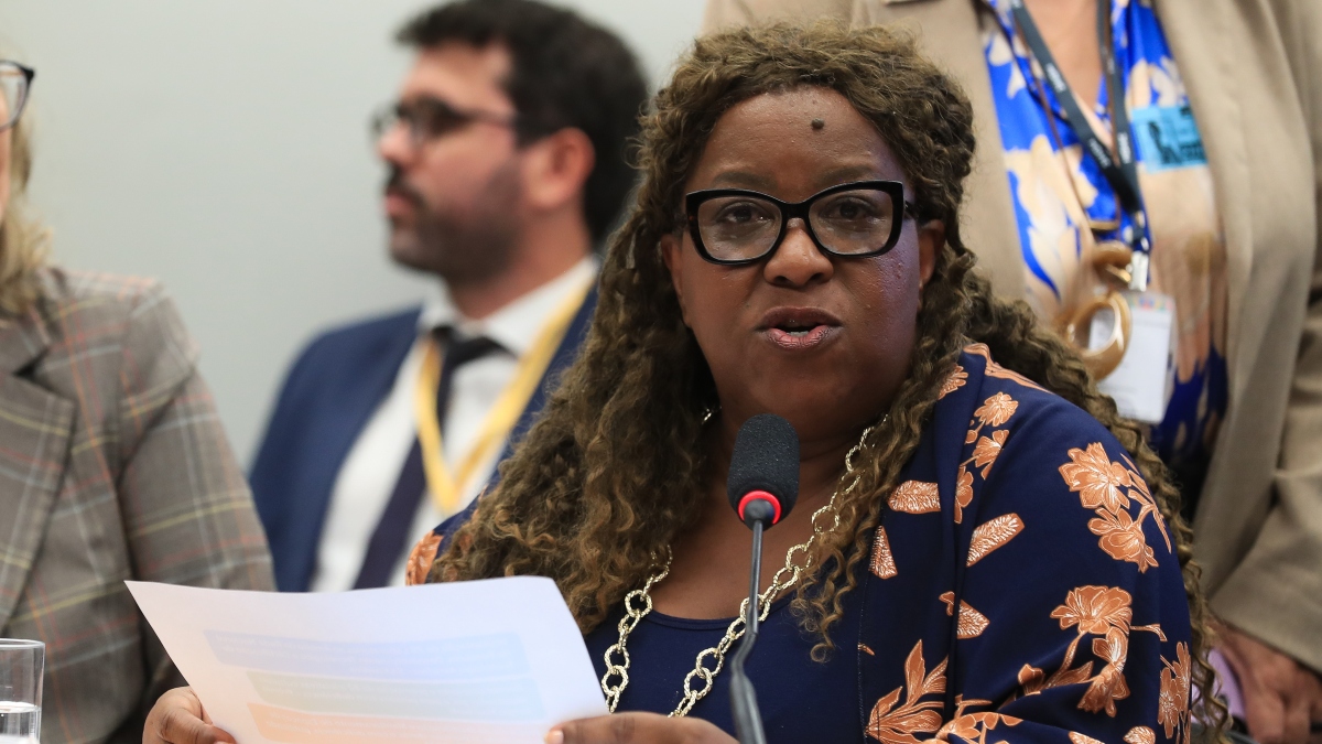 Ministra de Lula diz que discurso de censura das redes “protege pedofilia e exploração sexual de crianças”