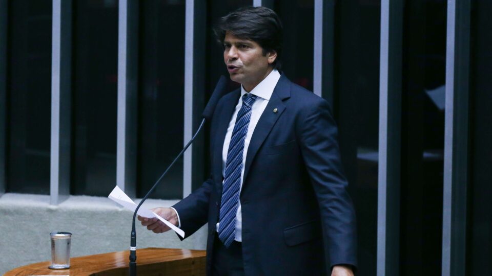 Proposta de reforma acaba com férias de 60 dias no Judiciário, mas não reduz Estado