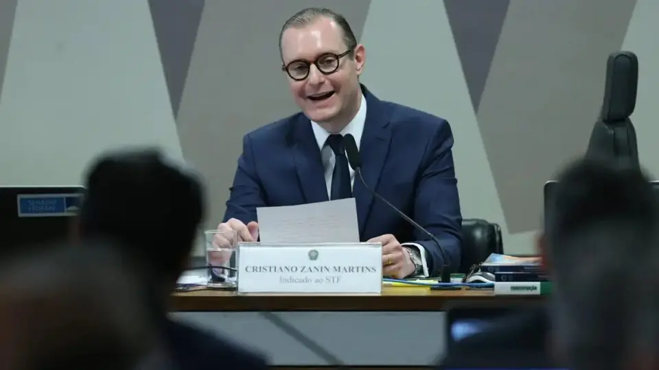Zanin analisa ação no STF que questiona sanções da Lei Magnitsky contra Alexandre de Moraes.