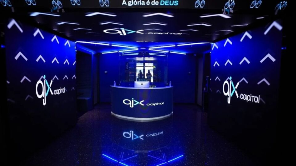 AJX Capital Investimentos mostra que foco na educação é determinante para crescer