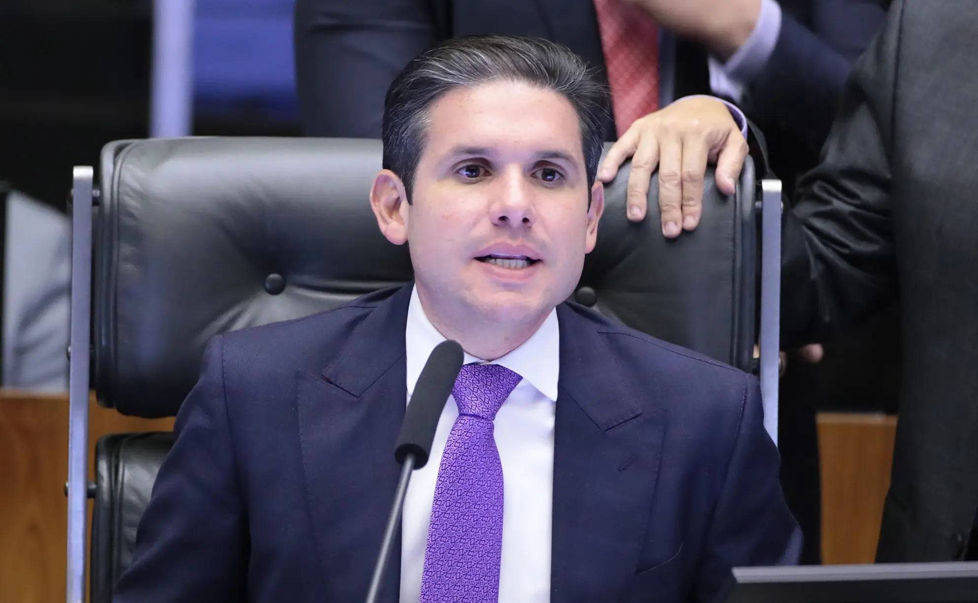 Câmara aprova urgência de projeto que endurece punição a deputados