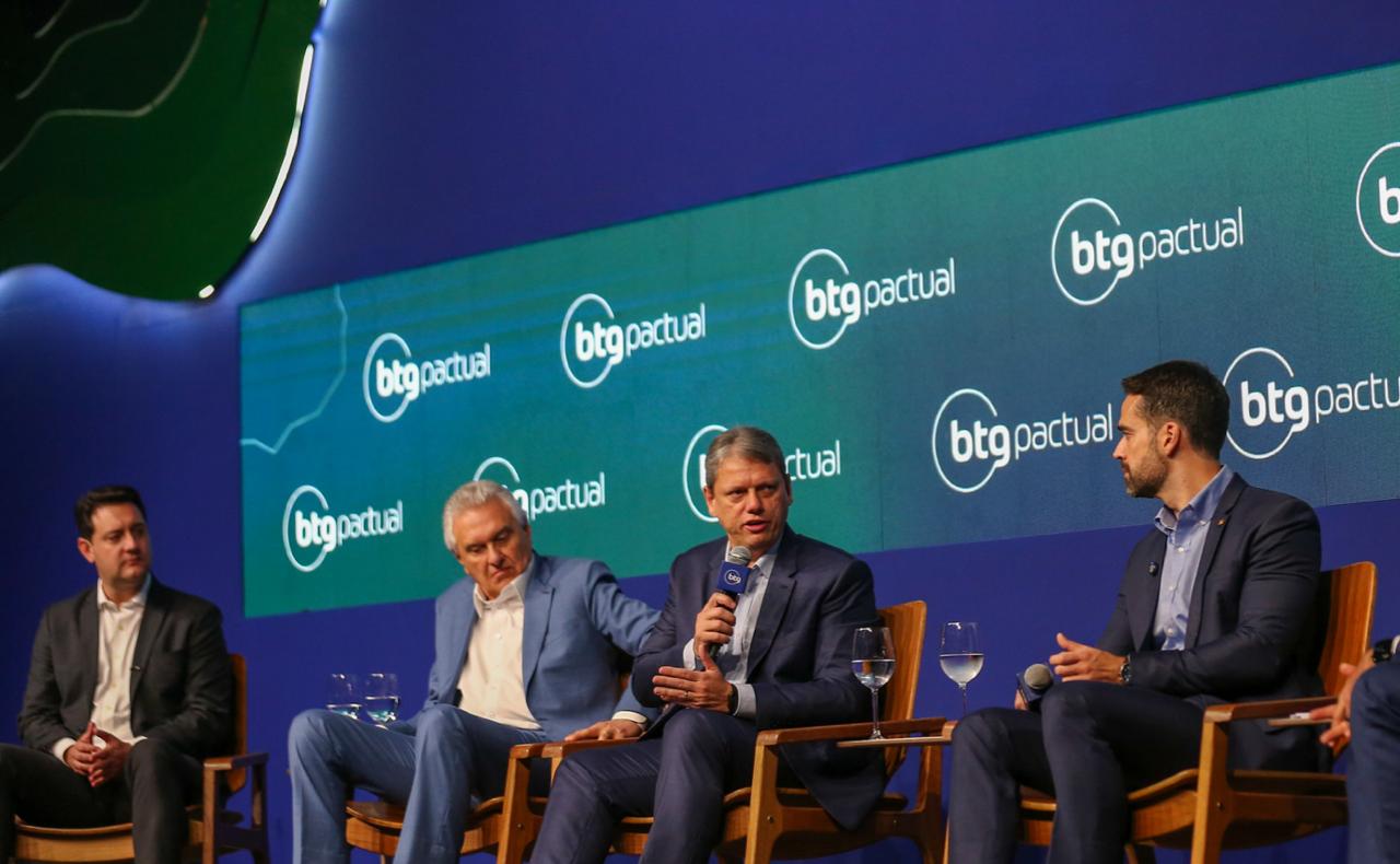 Julgamento de Bolsonaro intensifica articulação do Centrão com governadores presidenciáveis 