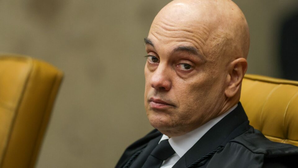 X denuncia ordens de Moraes e alerta EUA sobre riscos ao comércio e à liberdade de expressão