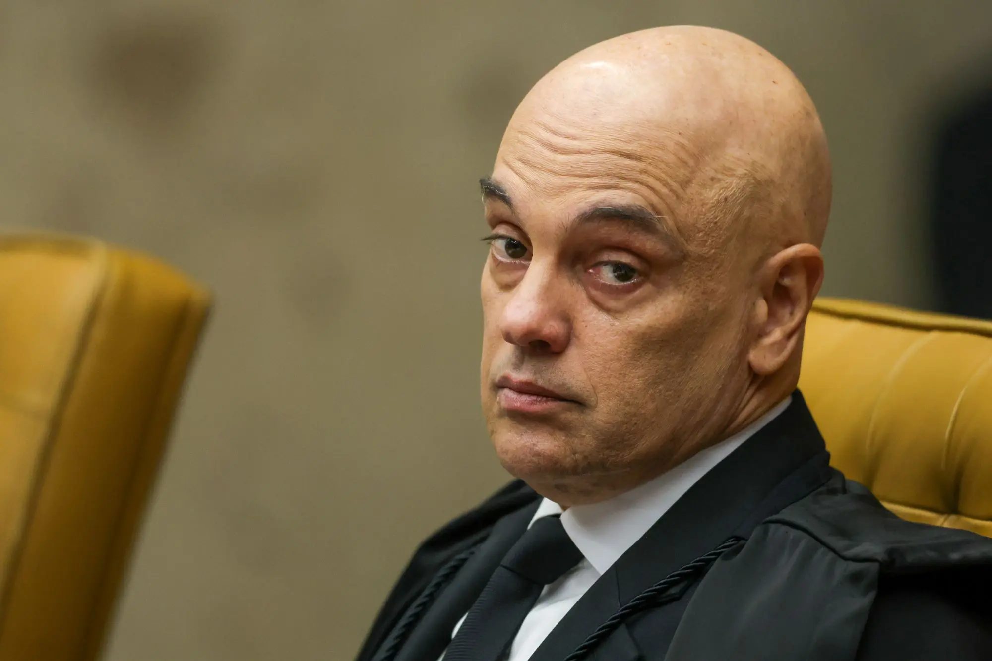X denuncia ordens de Moraes e alerta EUA sobre riscos ao comércio e à liberdade de expressão