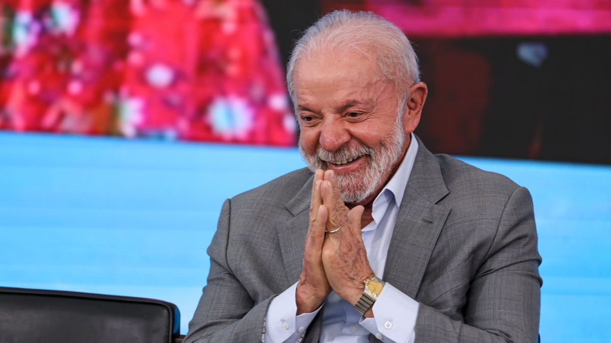 Desaprovação de Lula diminui com queda nos preços dos alimentos, mas ainda supera aprovação