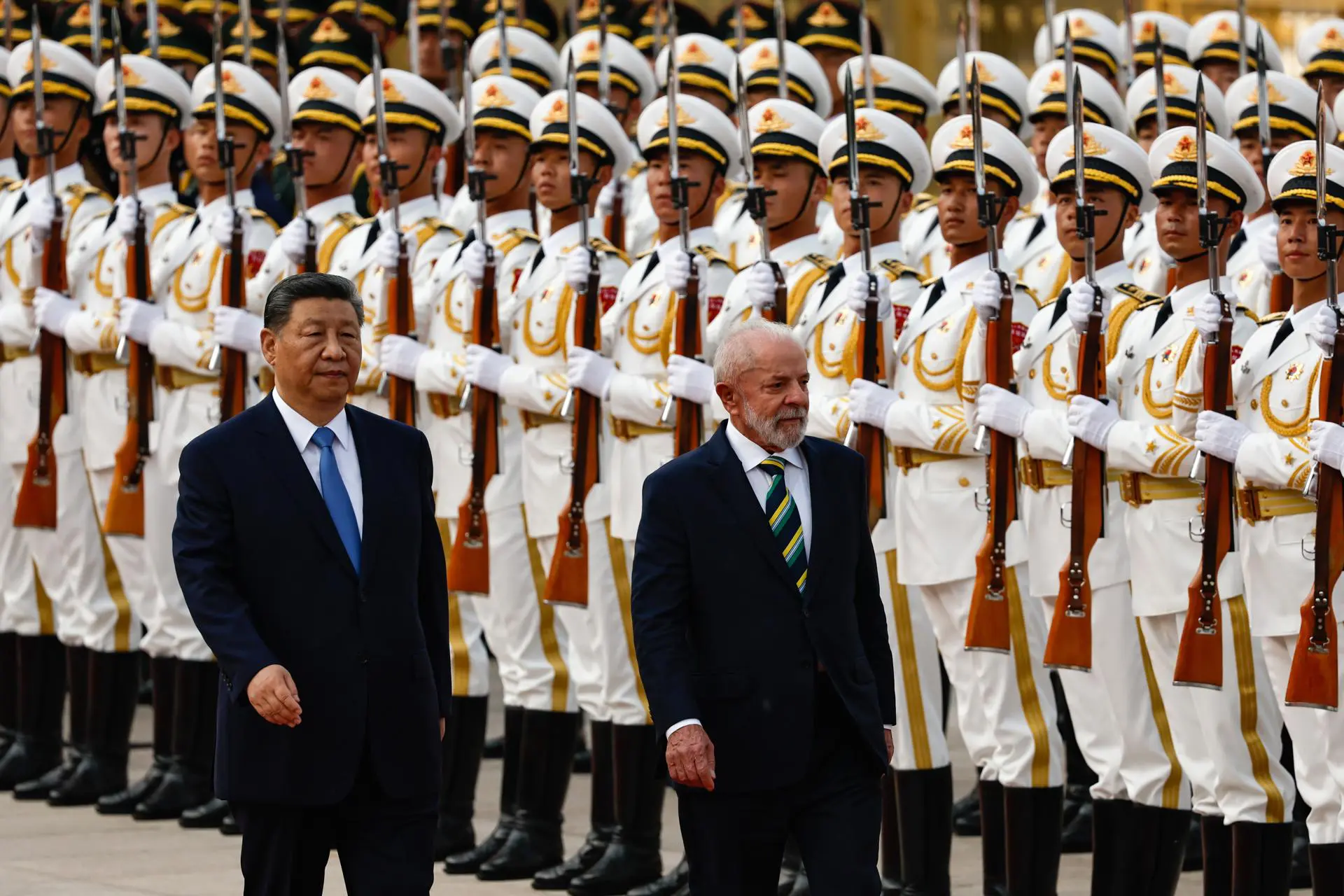 Lula foi recebido por Xi Jinping, líder da China, em maio deste ano.