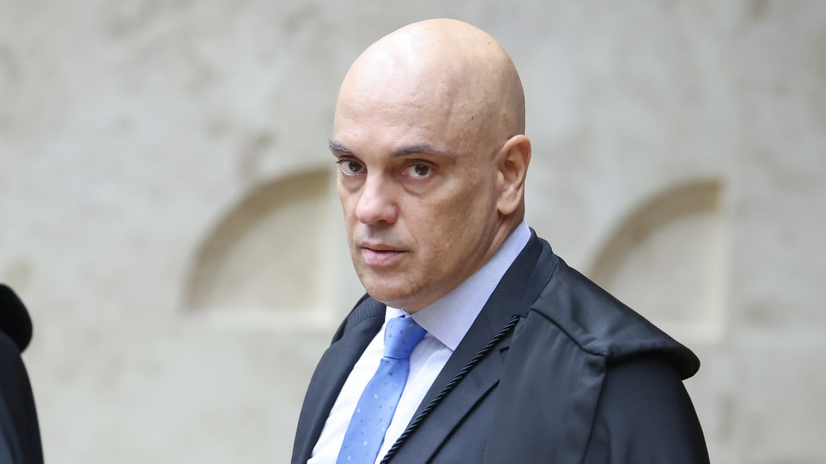 Moraes pode usar mensagens vazadas pela PF para justificar prisão de Bolsonaro antes de condenação