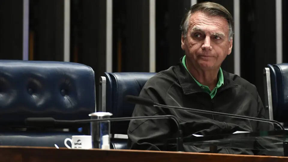 Entenda as novas acusações e o que determina a decisão de Moraes sobre Bolsonaro, Eduardo e Malafaia