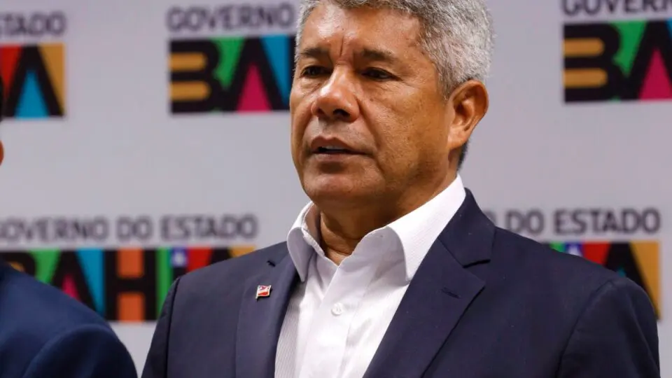 Segundo o levantamento Genial/Quaest na Bahia, 48% dos entrevistados afirmam que Jerônimo Rodrigues (PT) não merece um segundo mandato.