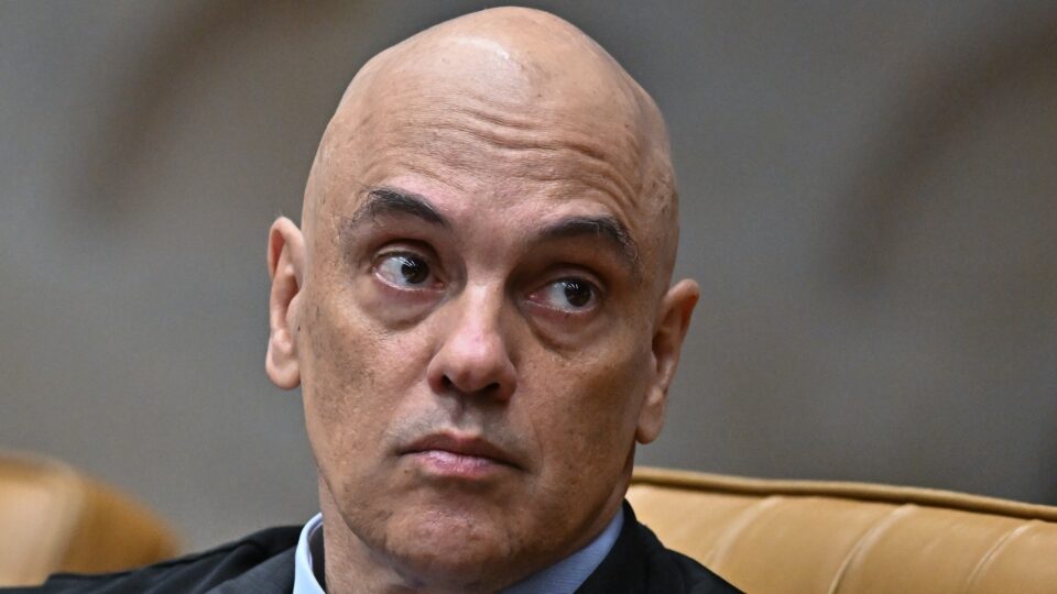 Bancos analisam brechas na lei brasileira para cumprir Magnitsky e “driblar” STF