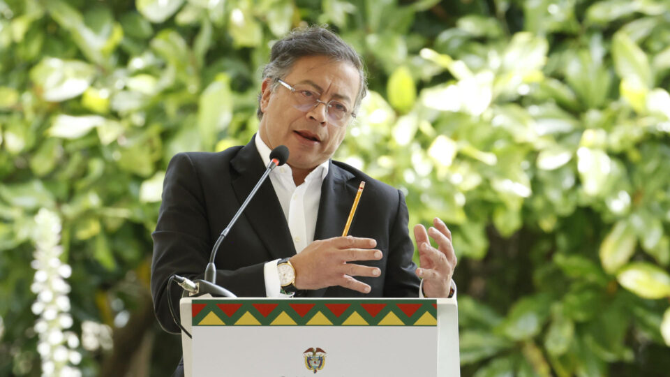 Peru volta a declarar Petro persona non grata
