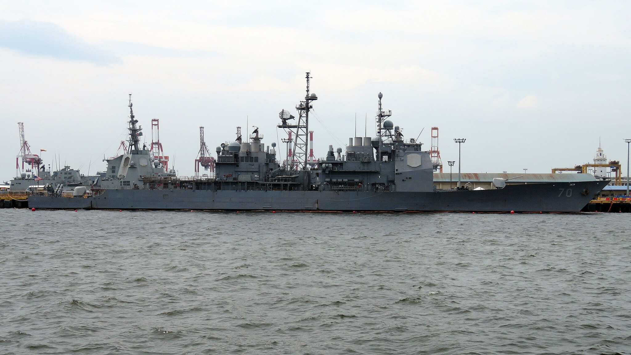 PT critica aproximação de navios dos EUA e diz que não aceita ameaças contra a Venezuela