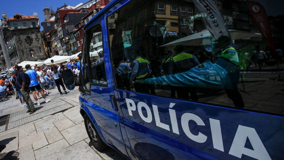Consulado em Lisboa alerta brasileiros sobre risco de prisões e orienta porte de documentos