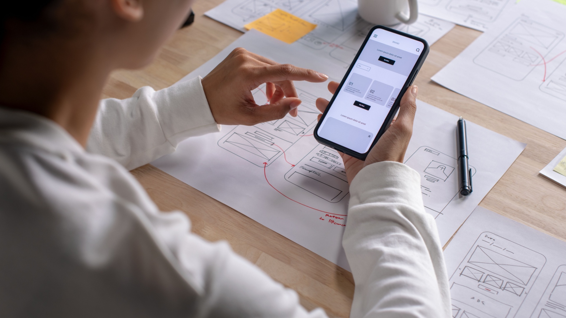 Testes de protótipo fazem parte do desenvolvimento de produtos digitais antes do lançamento no mercado