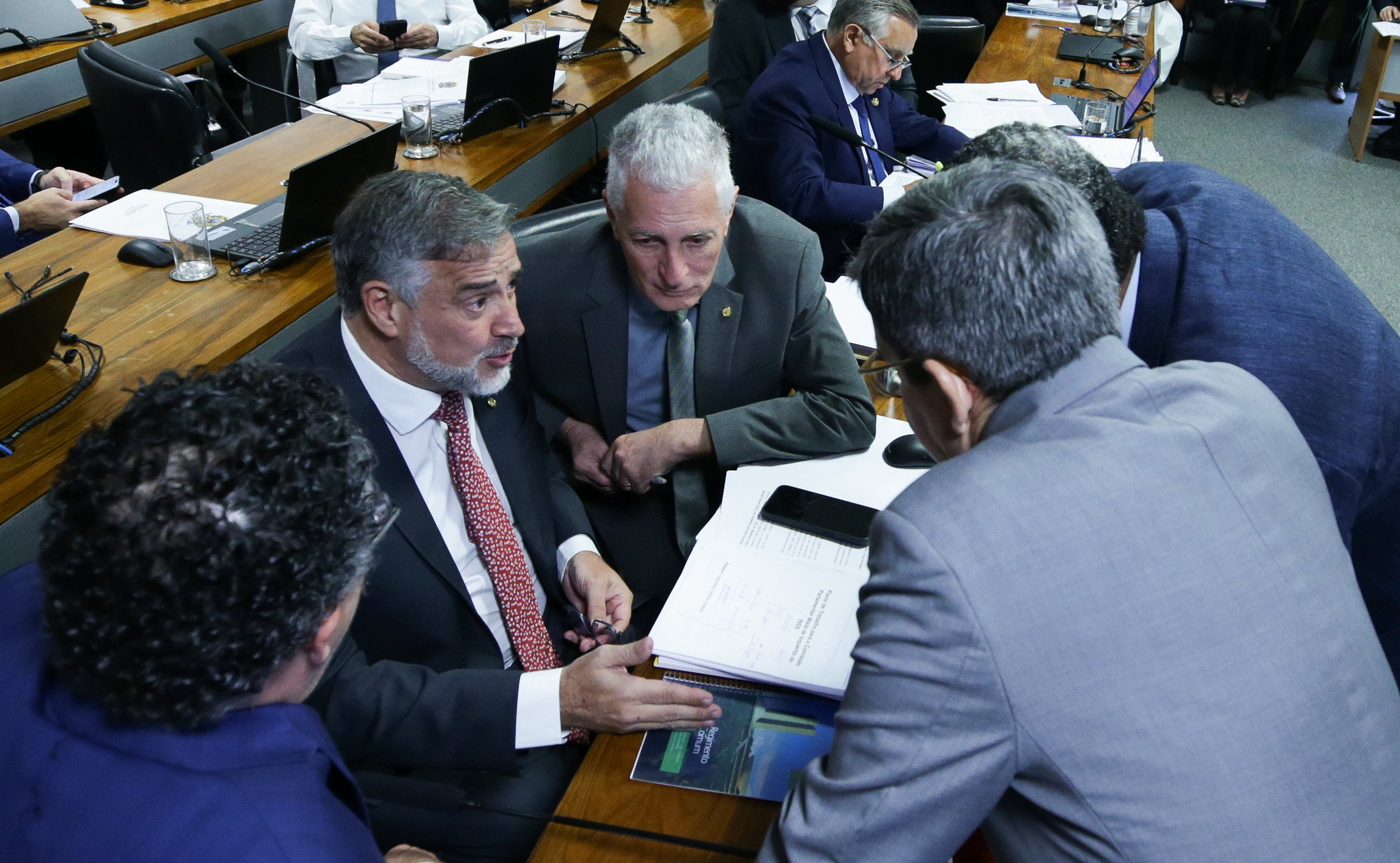 Integrantes do PT durante sessão da CPMI do INSS