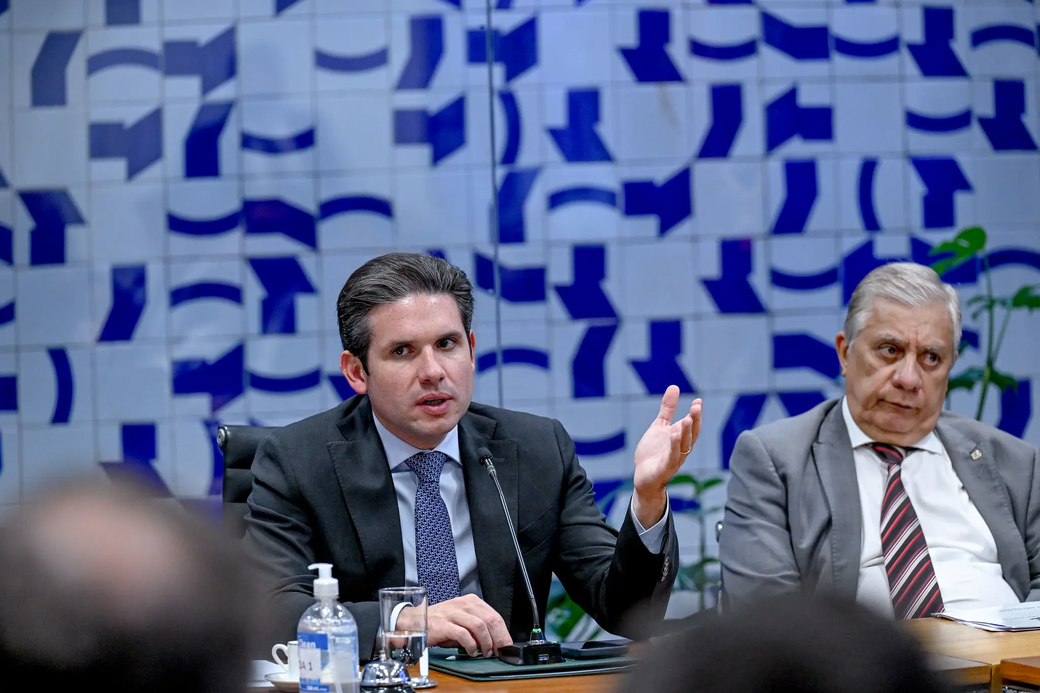 Hugo Motta fim do foro