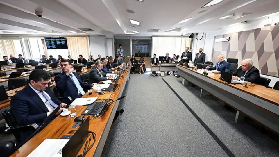 Fim da fiança para pedofilia: nova regra amplia rigor judicial e endurece resposta contra crimes sexuais envolvendo menores.