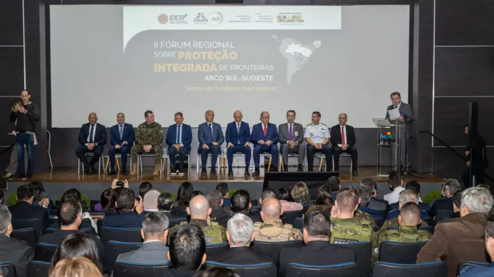 Governo promete nova estratégia bilionária contra crime organizado na fronteira