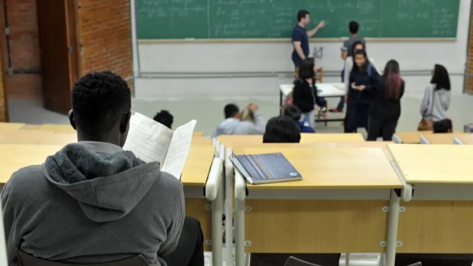 Alunos sem bússola: a resistência à mentoria nas universidades brasileiras