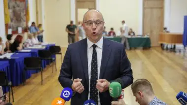 Kiev (Ucrânia), Andriy Parubiy, ex-presidente do Parlamento ucraniano, fala à imprensa em julho de 2019. Parubiy foi morto a tiros em Lviv neste sábado, 30 de agosto de 2025