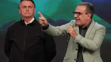 Bolsonaro e Malafaia: pastor possui intimidade suficiente com o ex-presidente para distribuir broncas pesadas nos membros de sua família