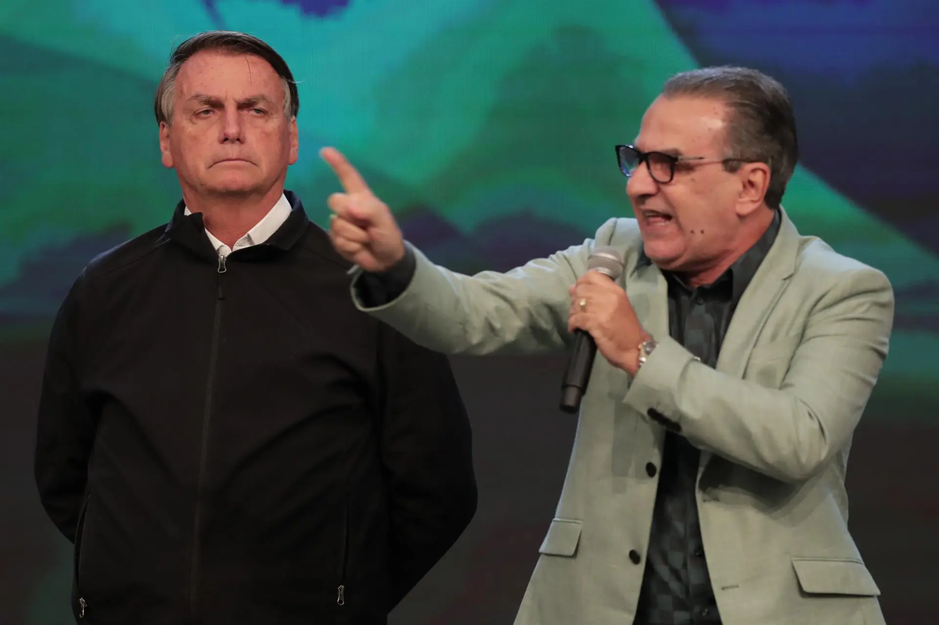 Bolsonaro e Malafaia: pastor possui intimidade suficiente com o ex-presidente para distribuir broncas pesadas nos membros de sua família