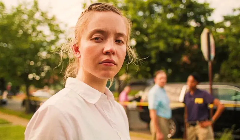 Sydney Sweeney no papel de Reality Winner