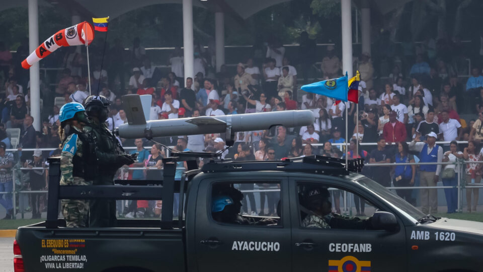 Qual é o poderio militar da Venezuela (e como se compara ao dos EUA)