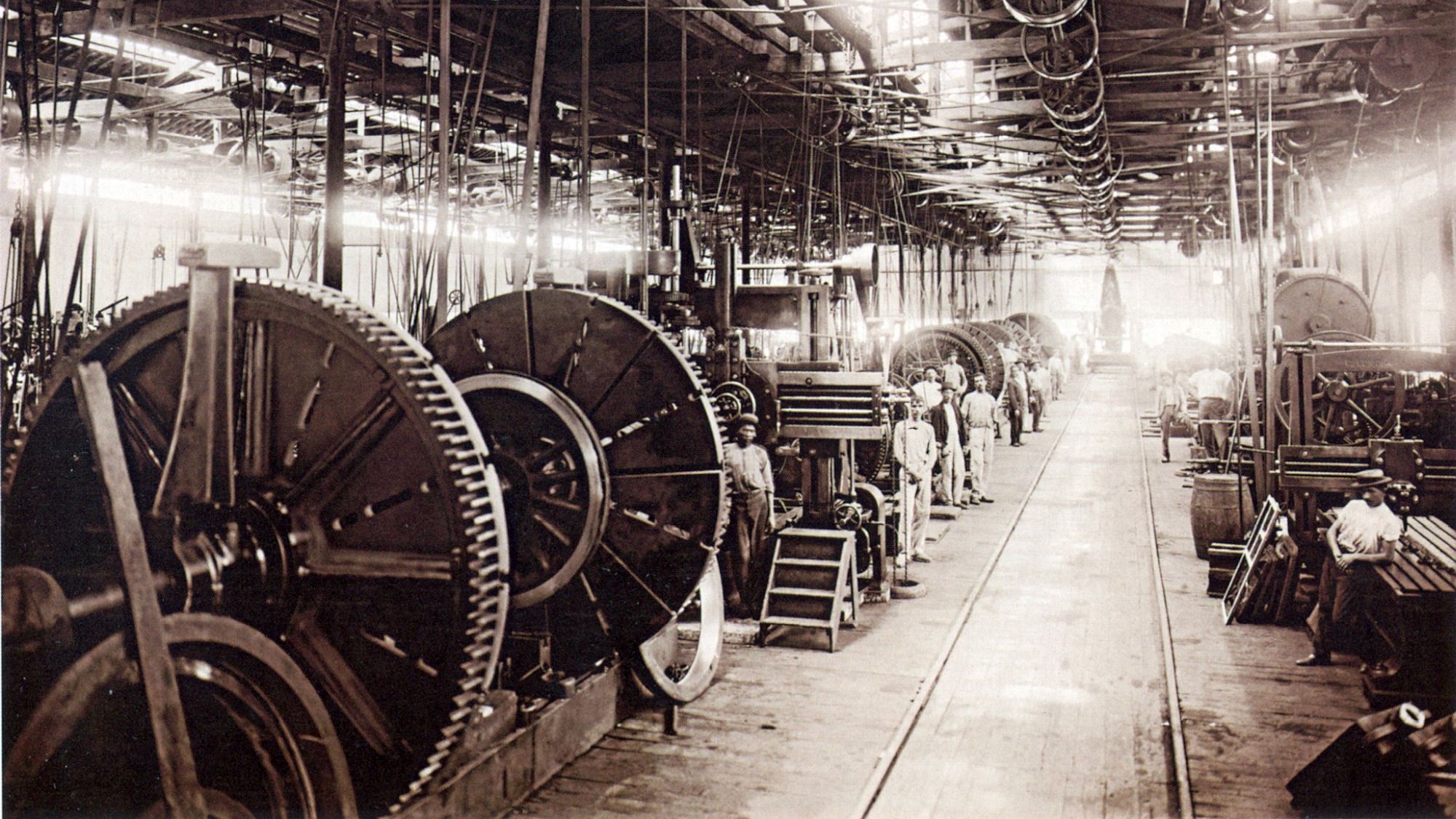 Foto de 1880 mostrando uma fábrica no Brasil.