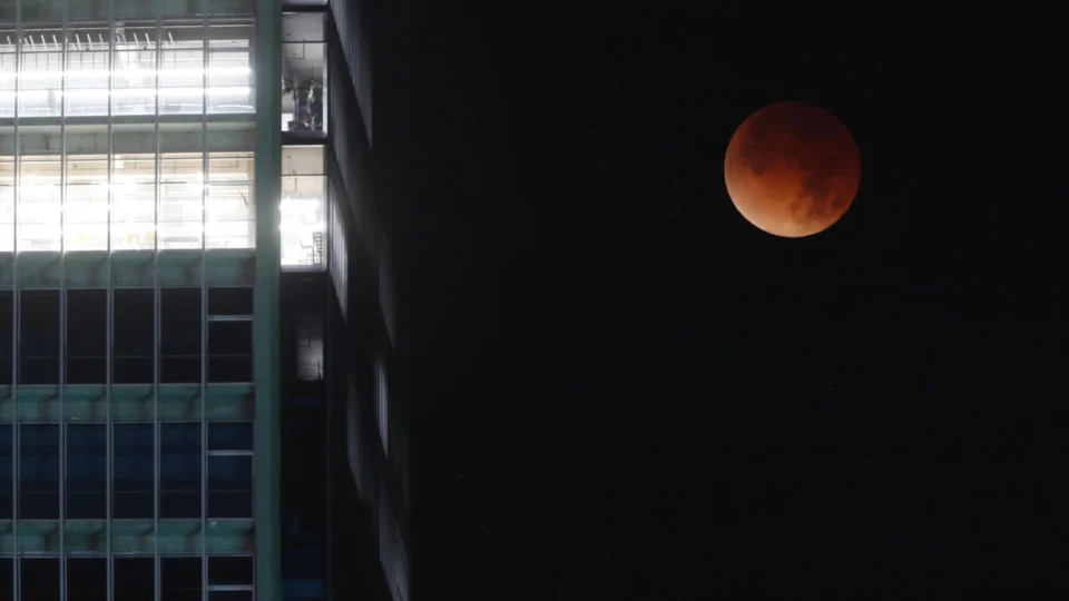 Eclipse Lunar Total, comumente chamado de Lua de Sangue, em março de 2026.