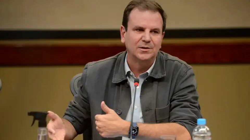 Eduardo Paes (PSD) lidera a intenção de voto ao governo do Rio de Janeiro em 2026, segundo pesquisa da Neokemp.
