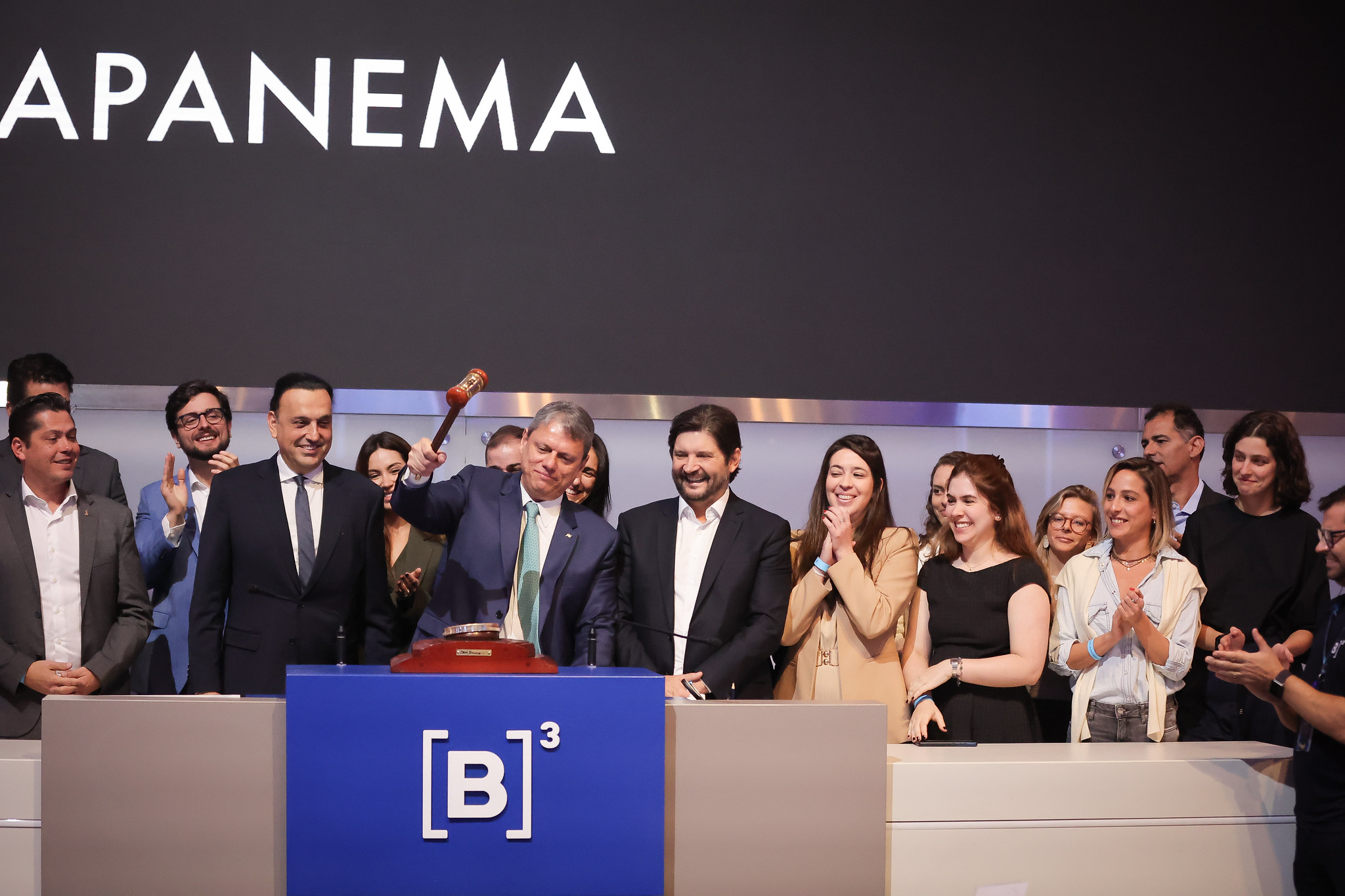 Governo Tarcísio de Freitas ultrapassa os R$ 360 bilhões captados no setor privado.