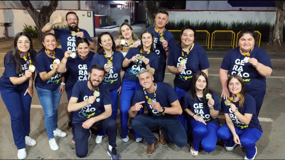 Mais que colegas de trabalho, uma equipe de educadores que inspira e transforma vidas todos os dias.