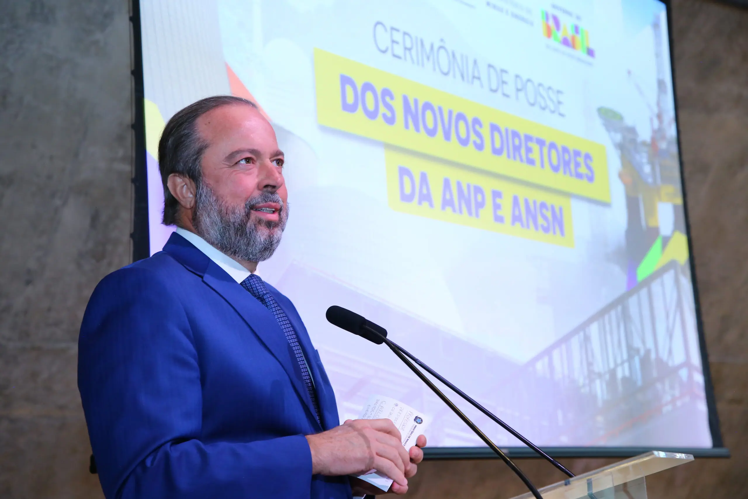 Ministro de Minas e Energia, Alexandre Silveira, na posse dos novos diretores.