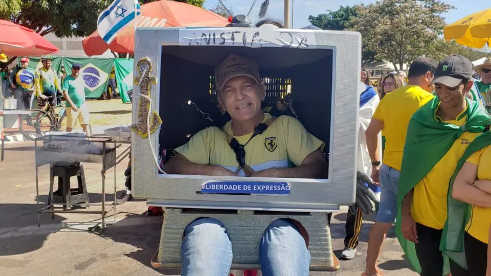 Marcos Mendes, um dos participantes do protesto em Brasília: "Sempre que posso, participo. Sou um cara que acompanha a política e estou sempre atento aos acontecimentos", diz