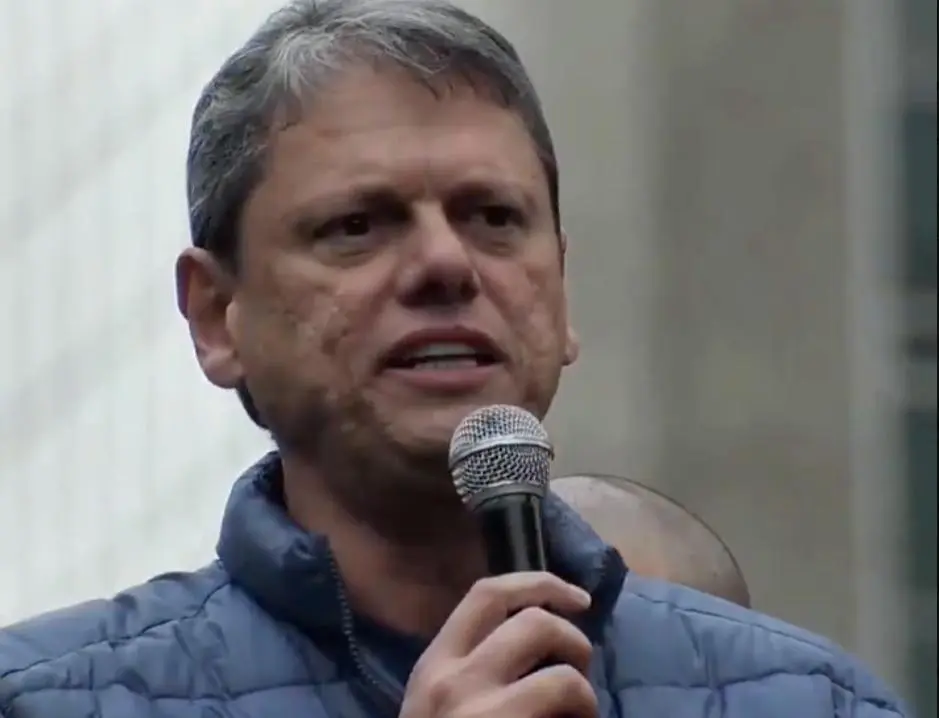 Tarcísio de Freitas avenida Paulista Bolsonaro anistia Hugo Motta