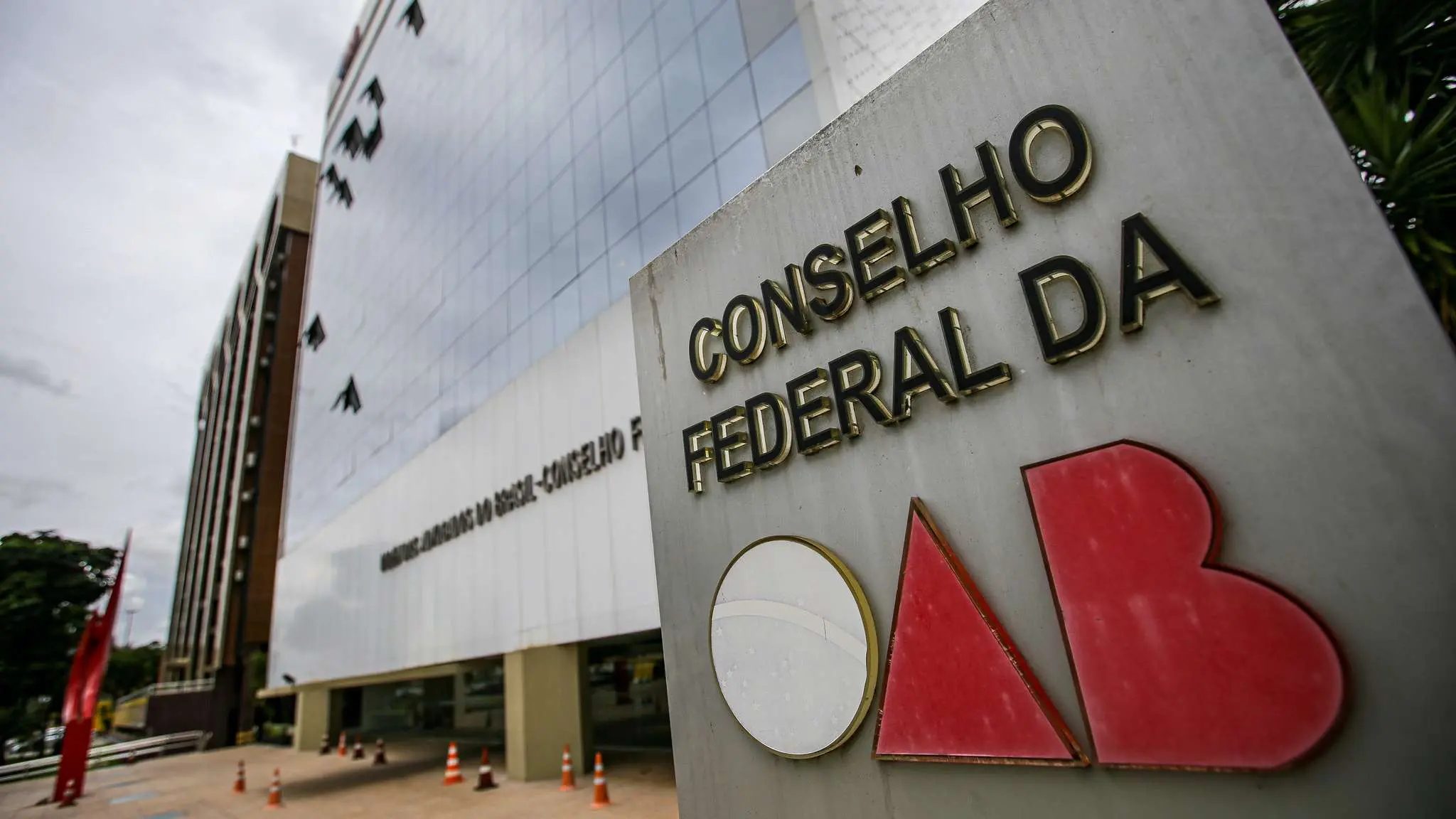 Conselho Federal da OAB entrará com ação no STF contra PEC do "calote nos precatórios"