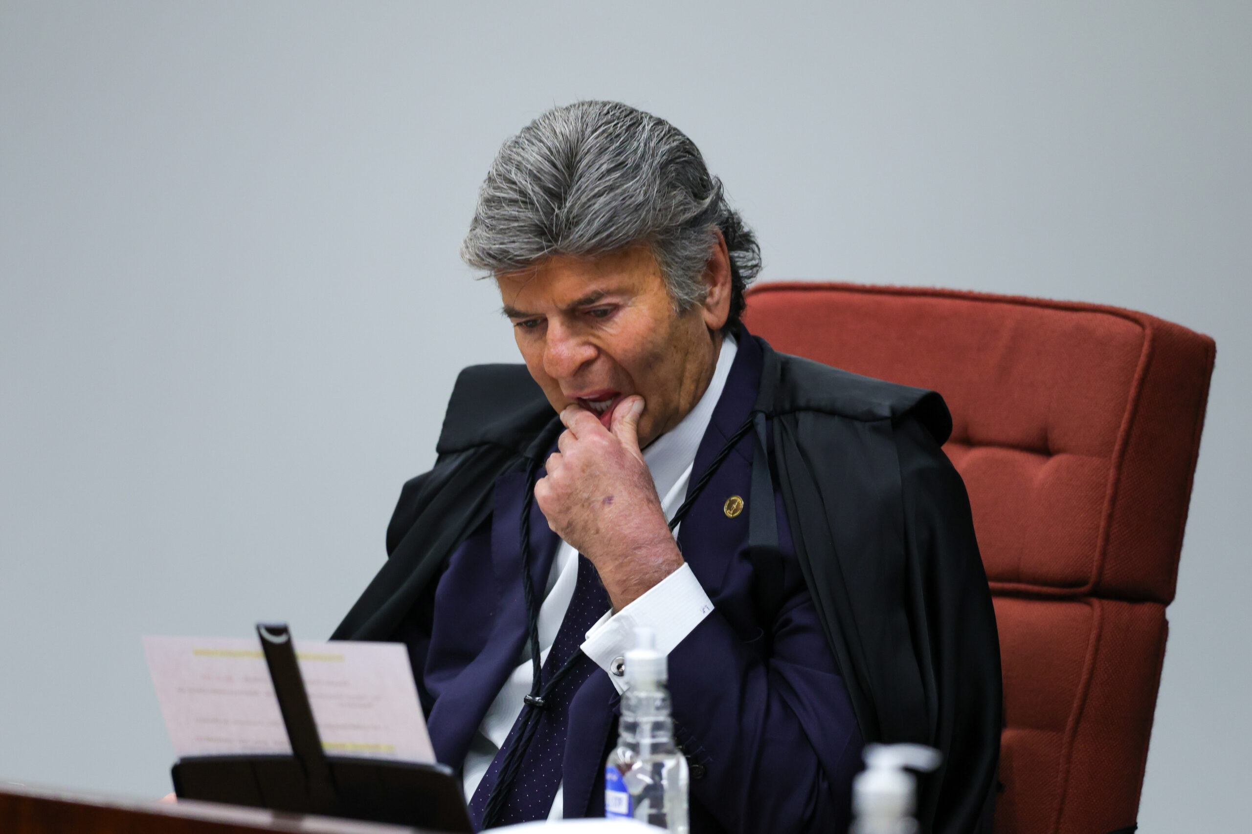 Fux vota por anular processo contra Bolsonaro e demais réus por suposto golpe