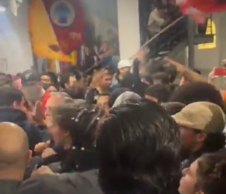 O advogado Jeffrey Chiquini e o vereador Guilherme Kilter (Novo-PR) foram agredidos dentro da UFPR