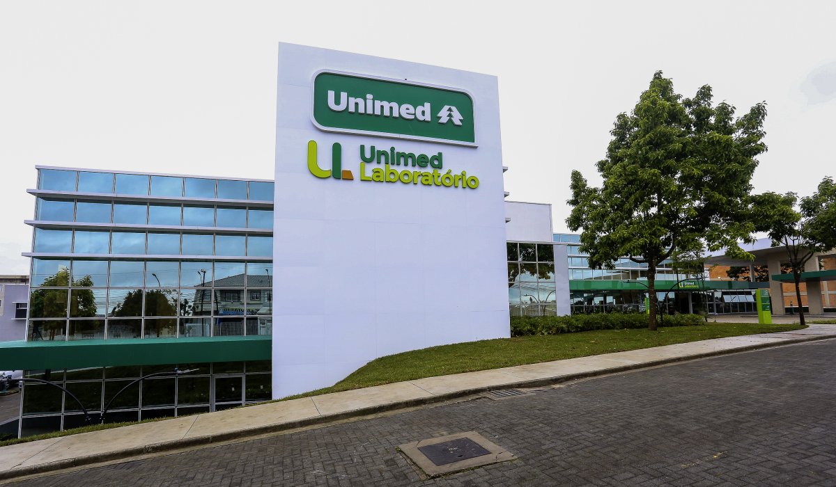 Prédio da Unimed Curitiba em Araucária também abriga unidade laboratorial.