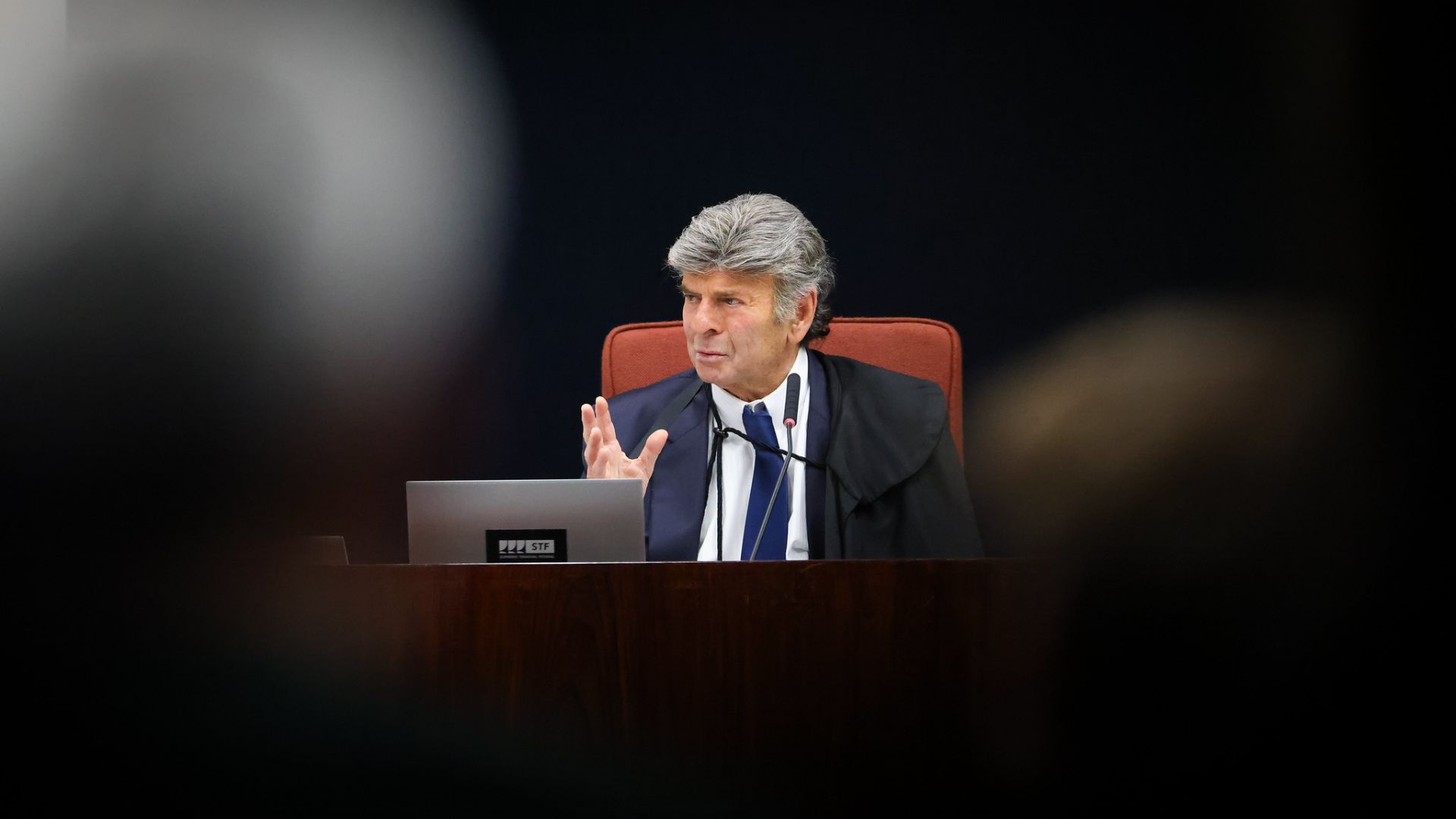 Fux rejeita condenação de Bolsonaro e demais réus por organização criminosa
