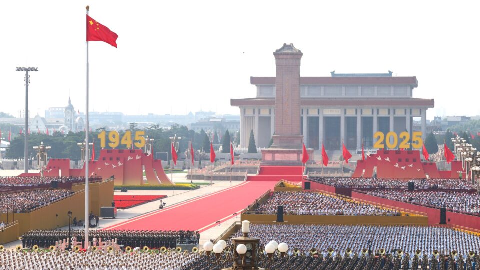 O grande desfile militar da China e suas falhas estratégicas