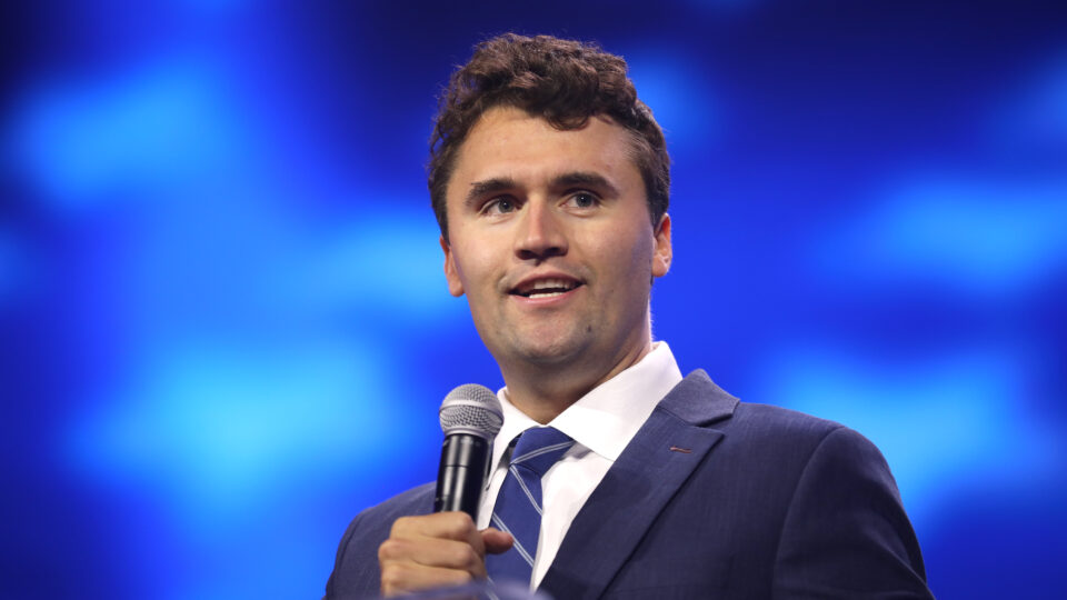 A morte de Charlie Kirk e o preço da desumanização