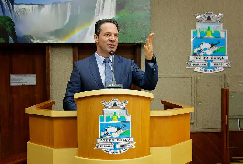 Cidadão honorário de Foz do Iguaçu, o empresário Jorbel Griebeler, 47 anos, é dono da loja de departamentos Cellshop.
