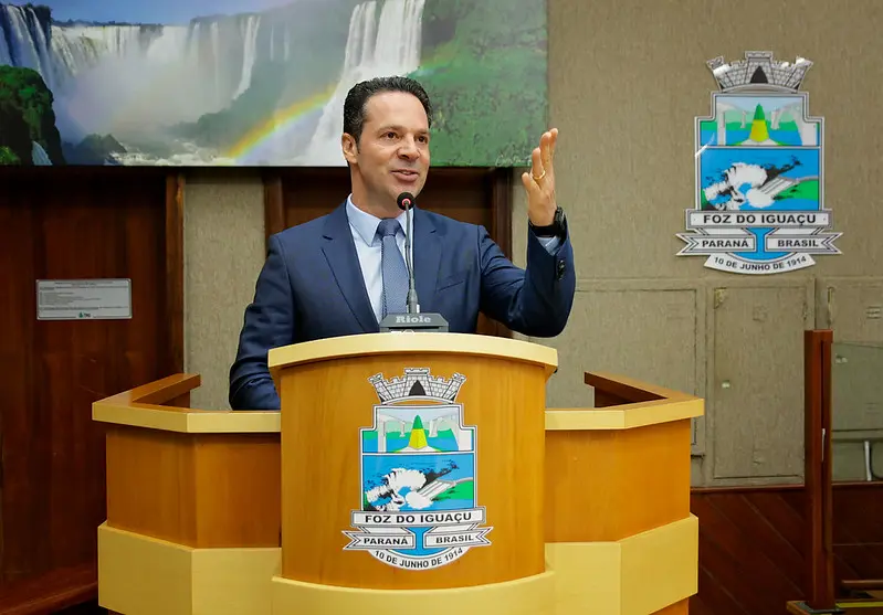 Cidadão honorário de Foz do Iguaçu, o empresário Jorbel Griebeler, 47 anos, é dono da loja de departamentos Cellshop.