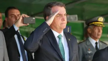 STM se manifesta sobre perda de patente de Bolsonaro e militares condenados