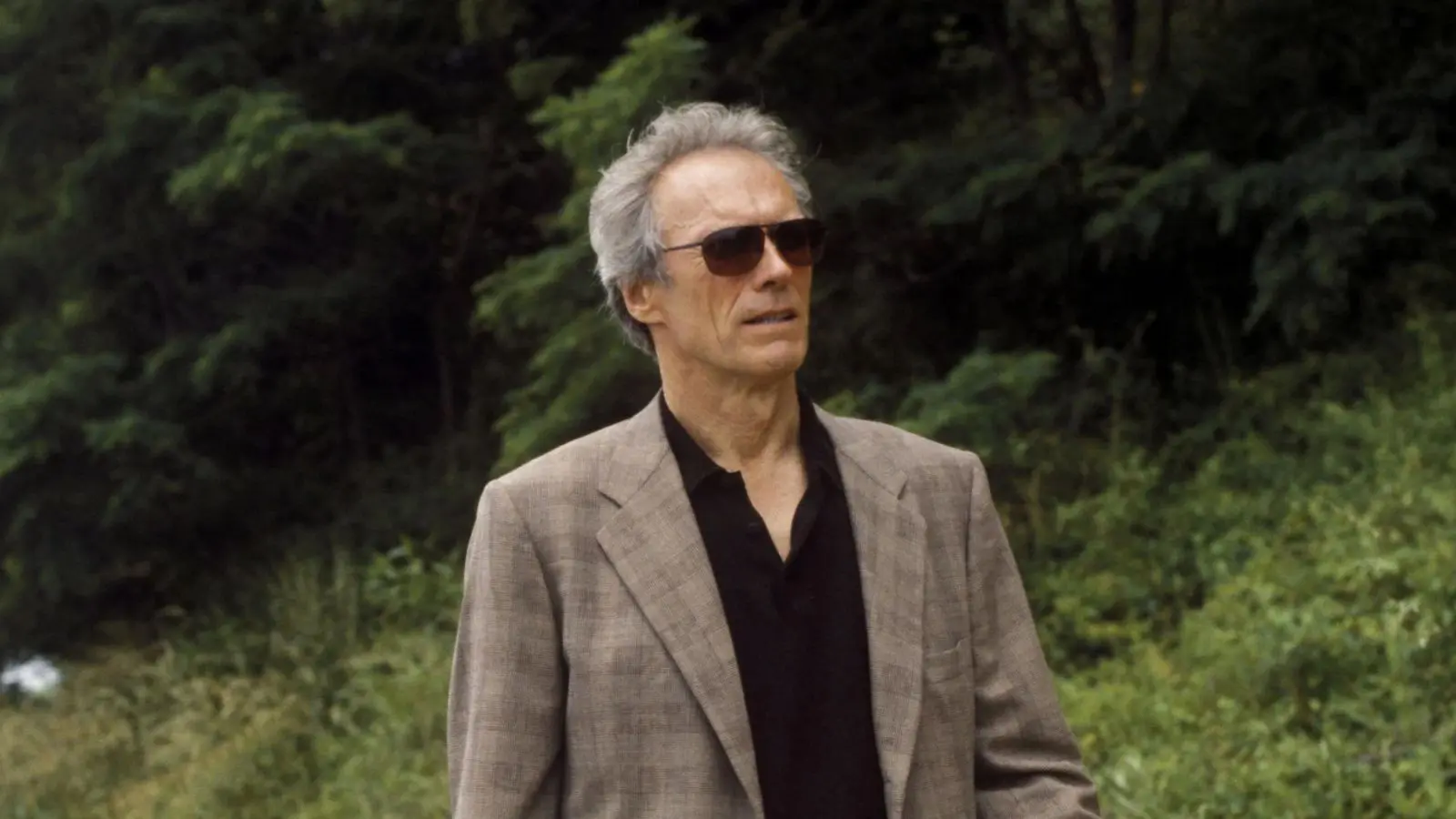 Clint Eastwood interpreta um ladrão veterano em "Poder Absoluto"