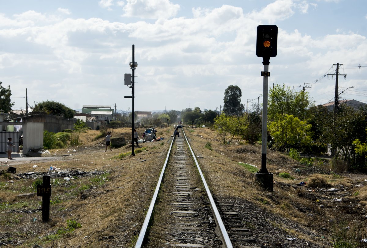 Ferrovia tem 45 quilômetros entre Rio Branco do Sul e Curitiba.